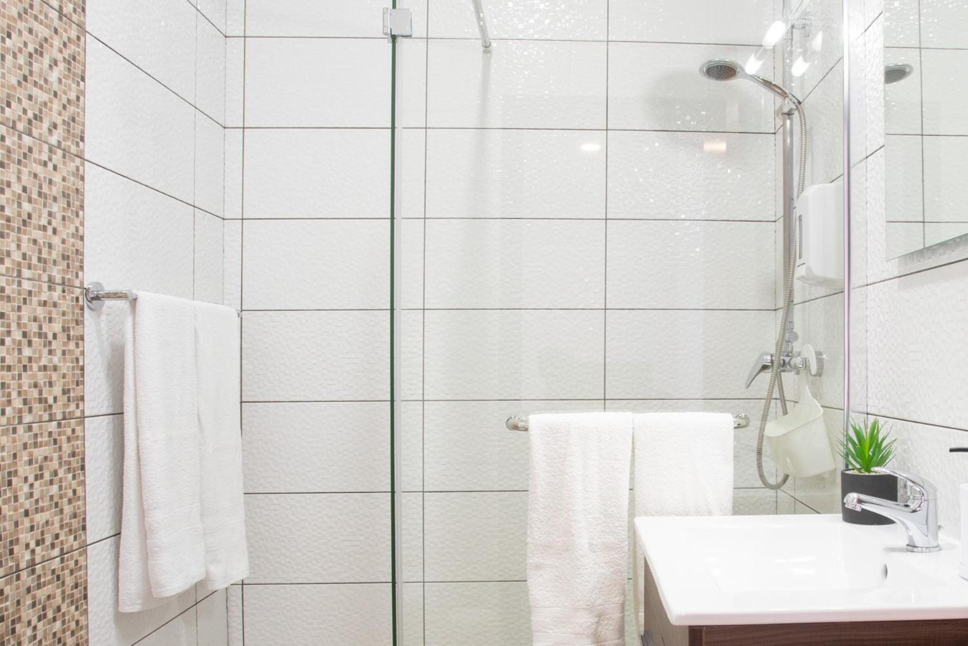 Village Center Two Bedroom Apartment 莫尼兹港 外观 照片