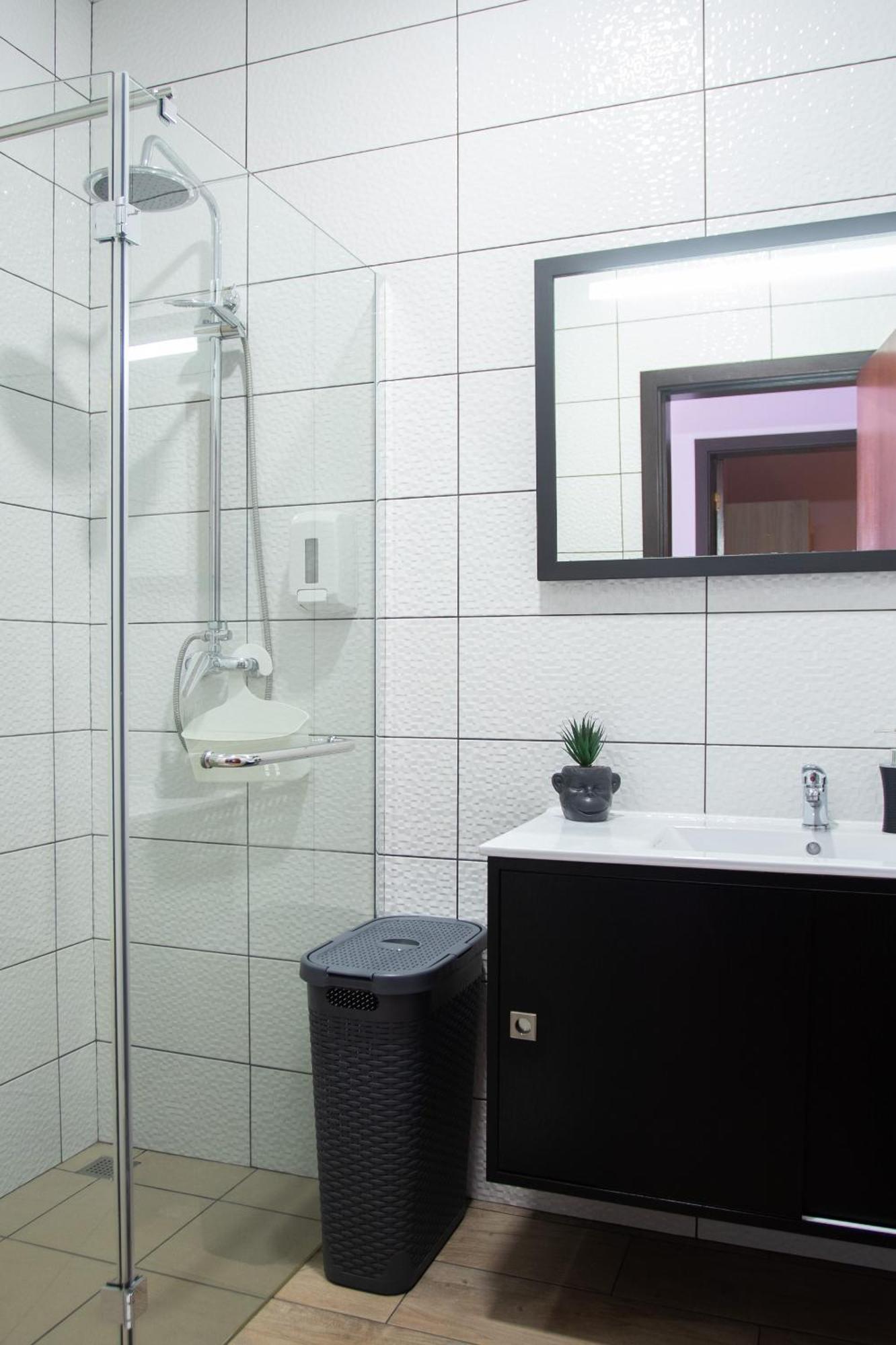 Village Center Two Bedroom Apartment 莫尼兹港 外观 照片